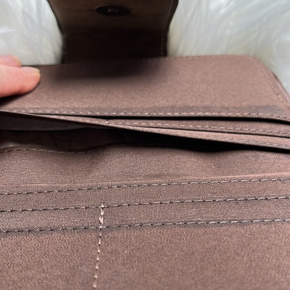 ๐ Justin Boots Ladies Wallet RFID Two-Tone Brown Zipper Magnetic Closure - Picture 6 of 8